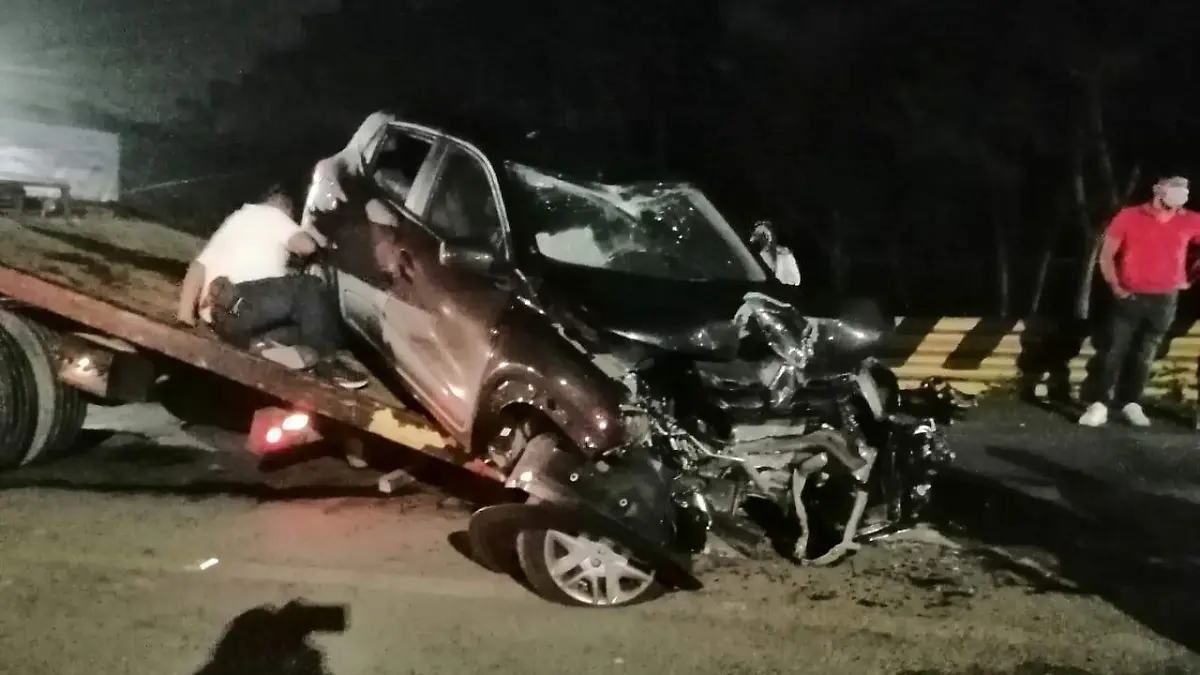 Fuerte accidente en Murillo Vidal de Xalapa